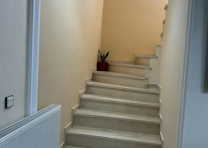 Kaos House